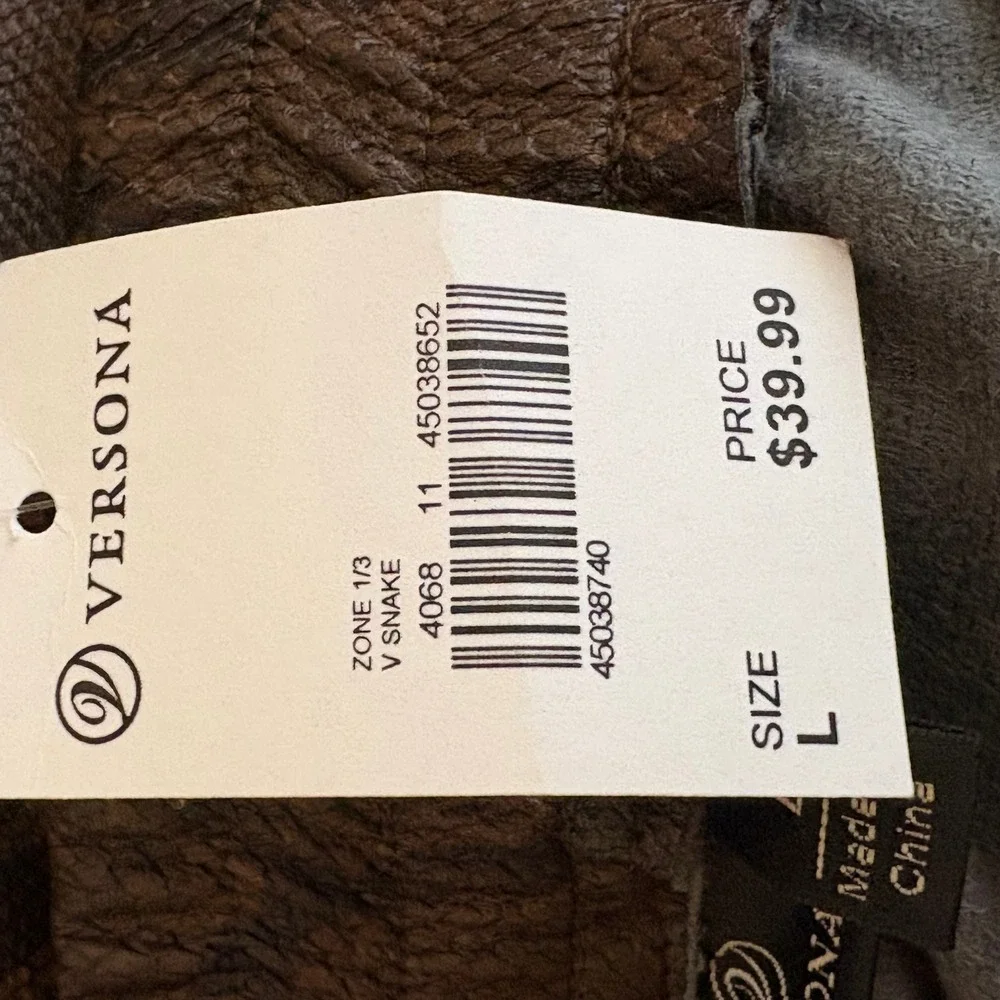NWT VERSONA Women's L Snake Print Faux Leather Elastic Waist Shorts Brown Animal